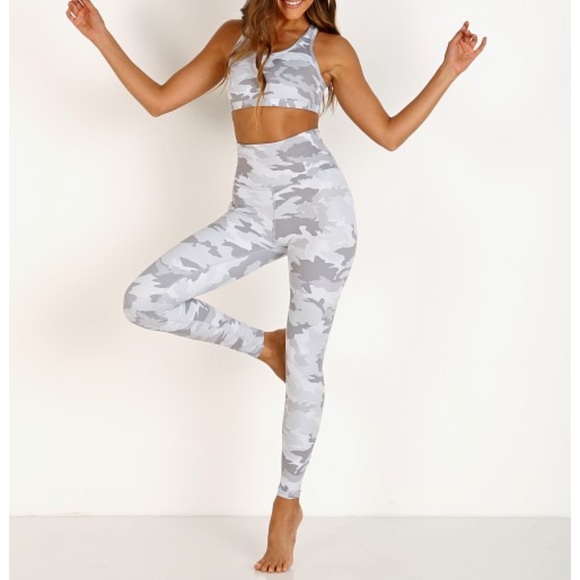 Beyond Yoga Pants - NWT Beyond Yoga Olympus High Waisted Midi Legging